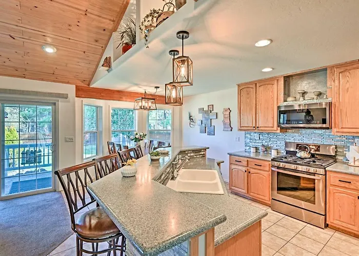 Holiday home Near Trails, Lakes & Golf: W/ Deck Pinetop-Lakeside
