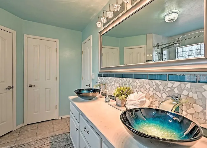 Near Trails, Lakes & Golf: W/ Deck *