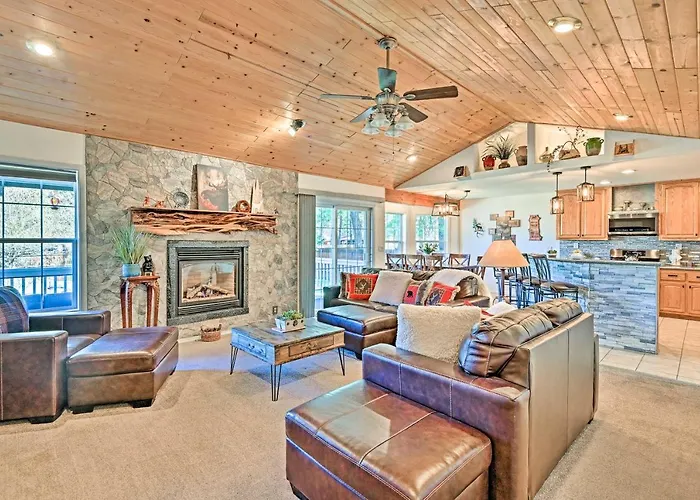 Near Trails, Lakes & Golf: W/ Deck * Pinetop-Lakeside